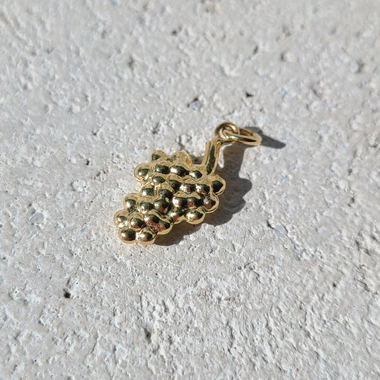 14k Yellow Gold Grapes Charm