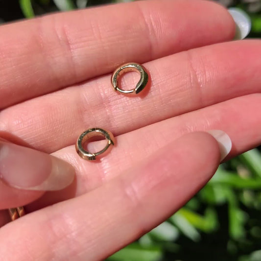 14k Knife Edge Hoops