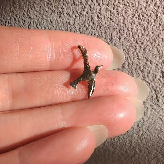 10k Bird Pendant