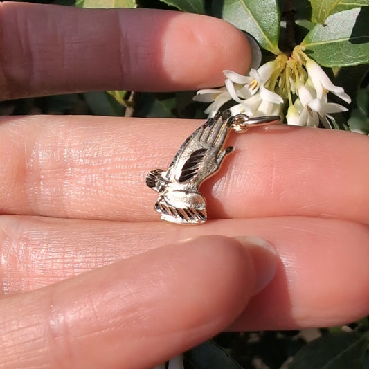 10k Praying Hands Pendant