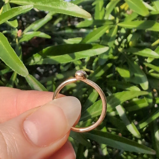 18k Flush-Set Diamond Ring